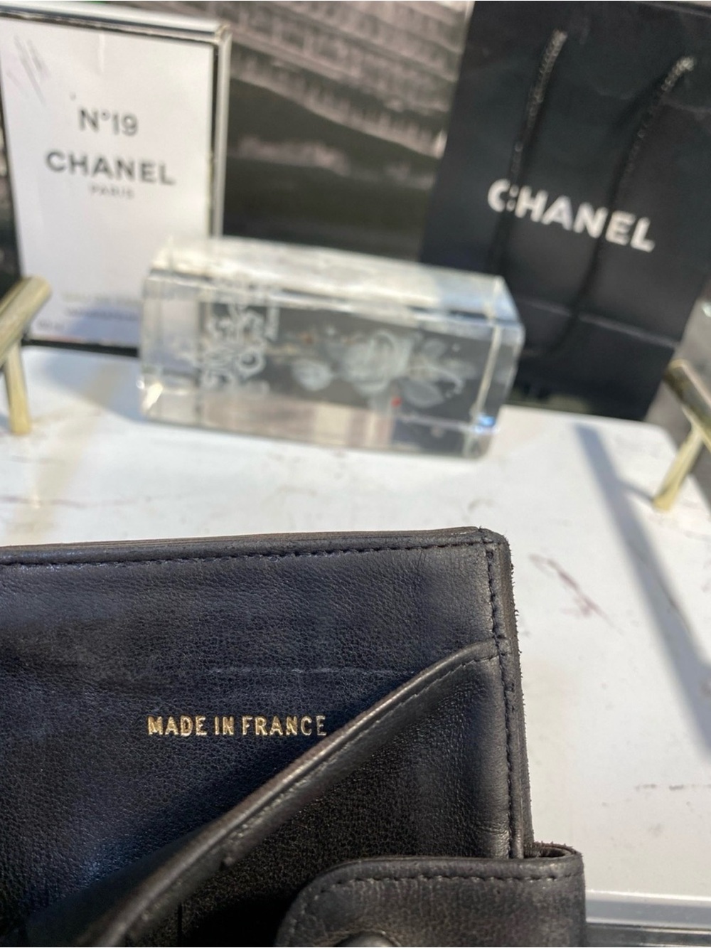 Authentic CHANEL Timeless CC Logo Leather Wallet - Picture 9 of 15